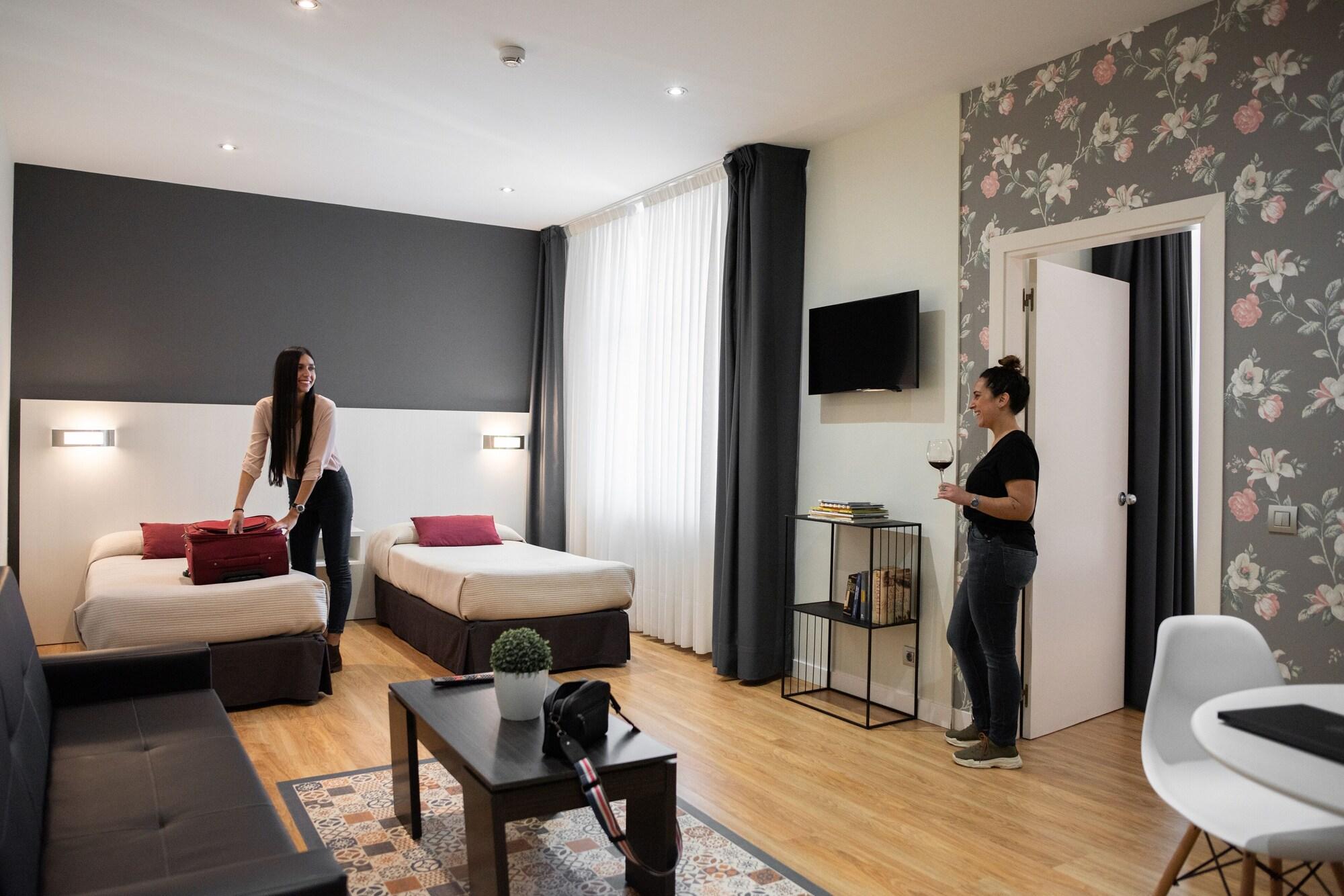Hotel Seminario Aeropuerto Bilbao ديريو المظهر الخارجي الصورة